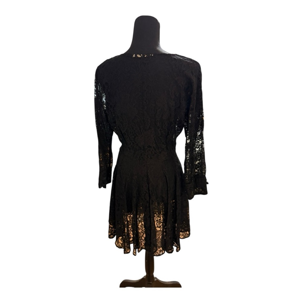 Elegant Stylish Black Lace Dress Size Small - Picture 4 of 4